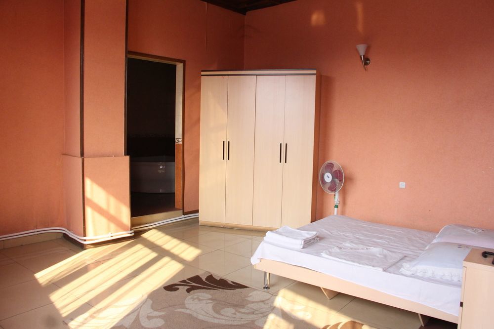 Aratta Hotel Argavand 外观 照片