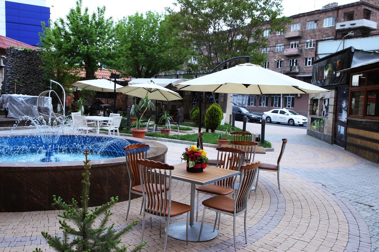 Aratta Hotel Argavand 外观 照片