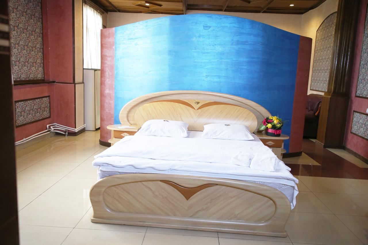 Aratta Hotel Argavand 外观 照片